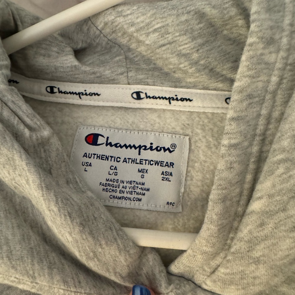 Champion hoodie - Picture 3 of 4